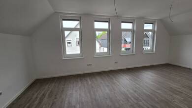 Wohnung zur Miete 1.100 € 4 Zimmer 93 m² Geschoss 1/2 frei ab 01.07.2025 Tulpenstraße 48 Mitte - Bezirk 8 Delmenhorst 27749