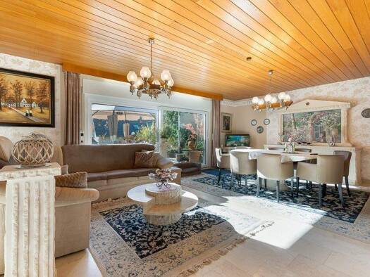 Einfamilienhaus zum Kauf 695.000 € 8 Zimmer 199 m² 834 m² Grundstück Kransberg Usingen 61250