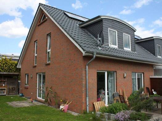 Doppelhaushälfte zur Miete 1.400 € 4 Zimmer 111 m² 332 m² Grundstück frei ab 01.03.2026 St. Jürgen Lübeck 23562