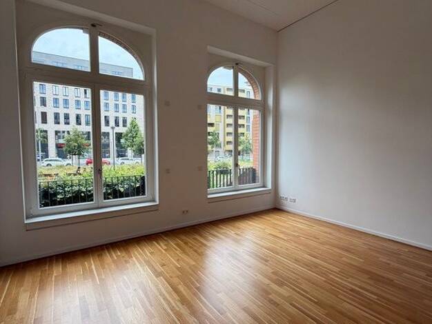 Wohnung zur Miete 1.464 € 3,5 Zimmer 111,4 m² frei ab sofort Marienstraße 2 Innere Altstadt Dresden 01067