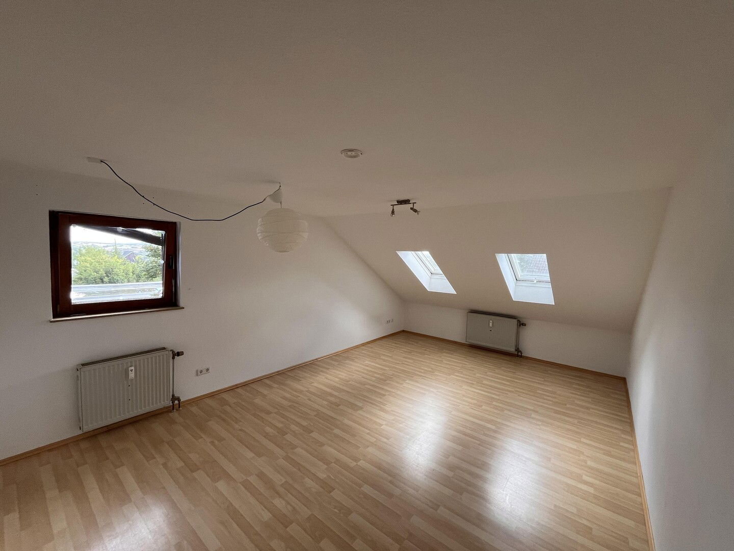 Wohnung zur Miete 435 € 1 Zimmer 31 m²<br/>Wohnfläche 2.<br/>Geschoss Florian-Geyer-Straße 36 Lengfeld Würzburg 97076