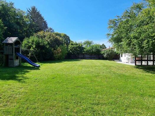 Haus zur Miete 2.767 € 6 Zimmer 235 m² 2.000 m² Grundstück Bisamberg 2100