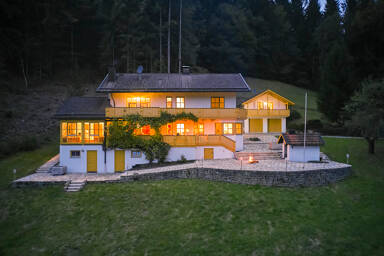 Zweifamilienhaus in Viechtach | immowelt