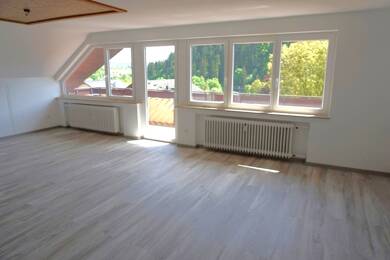 Studio zur Miete 670 € 3 Zimmer 84 m² 2. Geschoss frei ab 01.07.2025 Glatten Glatten 72293