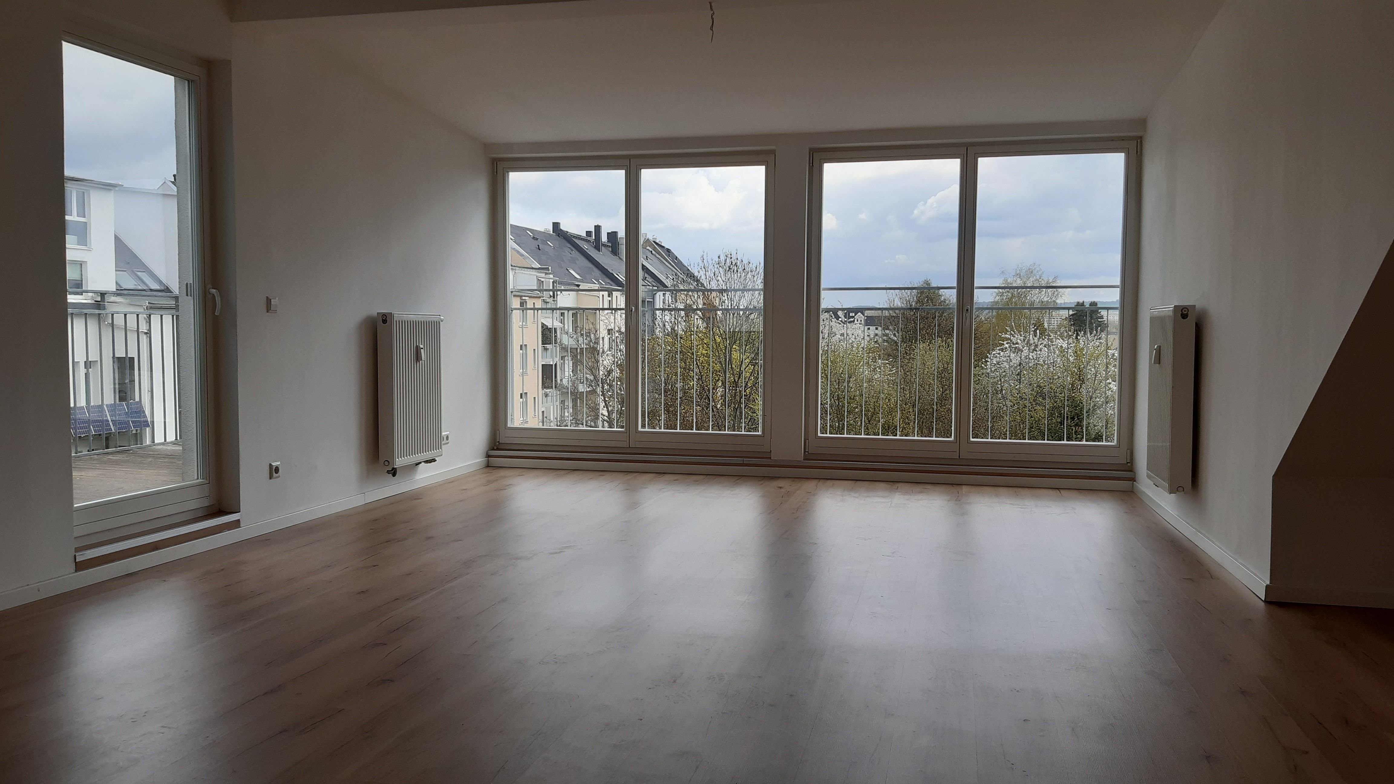 Maisonette zur Miete 740 € 4 Zimmer 148 m²<br/>Wohnfläche 4.<br/>Geschoss ab sofort<br/>Verfügbarkeit Zietenstraße 30 Sonnenberg 215 Chemnitz 09130