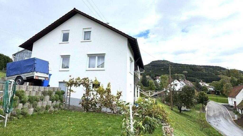 Mehrfamilienhaus zum Kauf provisionsfrei 355.000 € 7 Zimmer 190 m² 876 m² Grundstück Wilflingen Wellendingen/Wilflingen 78669