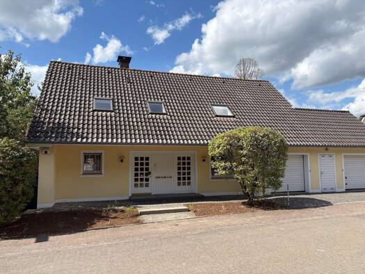 Haus zum Kauf 695.000 € 9 Zimmer 340 m² 850 m² Grundstück Schulstrasse Brackwede Bielefeld 33647