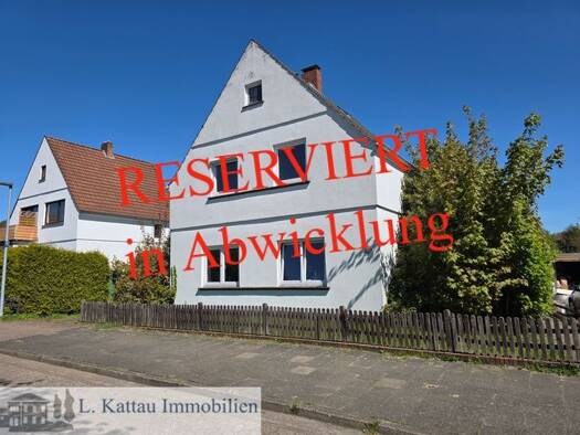 Mehrfamilienhaus zum Kauf 231.900 € 9 Zimmer 215 m² 651 m² Grundstück Blumenthal Nord 28779