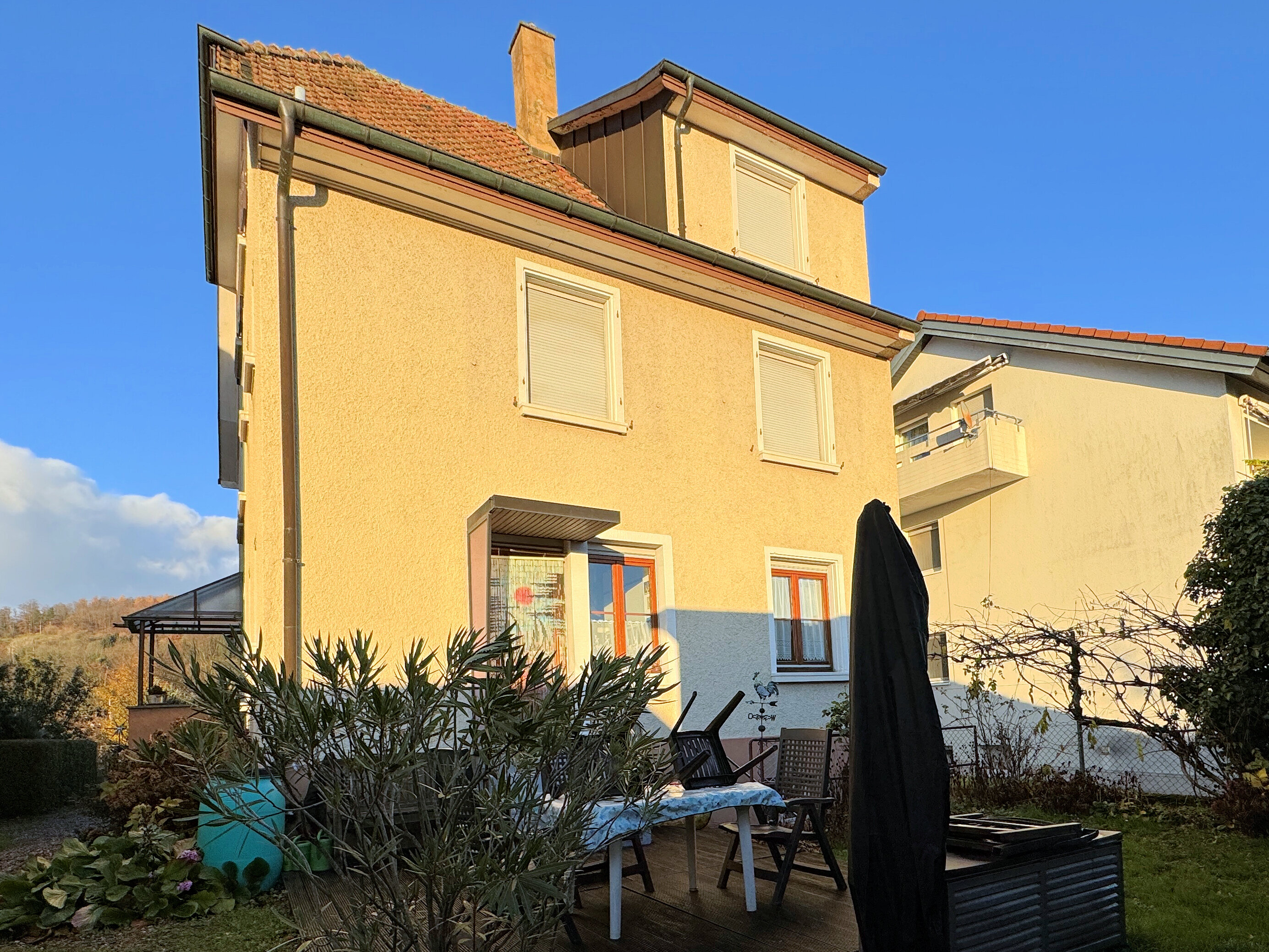 Mehrfamilienhaus zum Kauf 420.000 € 6 Zimmer 124,9 m²<br/>Wohnfläche 608 m²<br/>Grundstück Kraftwerkstraße 22 Wyhlen Grenzach-Wyhlen / Wyhlen 79639