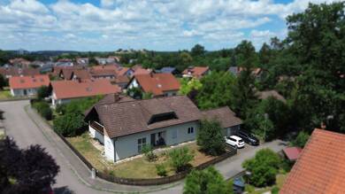 Einfamilienhaus zum Kauf 449.900 € 5 Zimmer 165,7 m² 857 m² Grundstück Burglengenfeld Burglengenfeld 93133