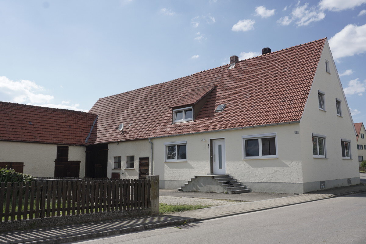 Bauernhaus zum Kauf 397.000 € 5 Zimmer 90 m²<br/>Wohnfläche 2.000 m²<br/>Grundstück Kleinsorheim Möttingen / Kleinsorheim 86753