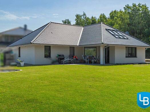 Einfamilienhaus zum Kauf 648.999 € 5 Zimmer 170 m² 1.083 m² Grundstück Trappenkamp 24610