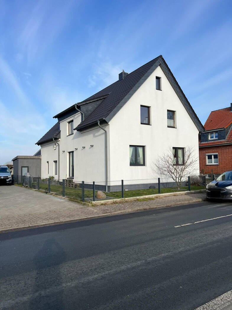 Mehrfamilienhaus zum Kauf provisionsfrei 499.000 € 6,5 Zimmer 200 m² 434 m² Grundstück Idensen Wunstorf 31515