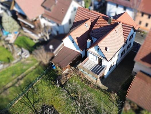 Einfamilienhaus zum Kauf 378.000 € 8 Zimmer 167,9 m² 534 m² Grundstück Pfullingen 72793