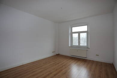 Wohnung zur Miete 295 € 2 Zimmer 50 m² 2. Geschoss Robert-Berndt-Straße 17 Löbau Löbau 02708
