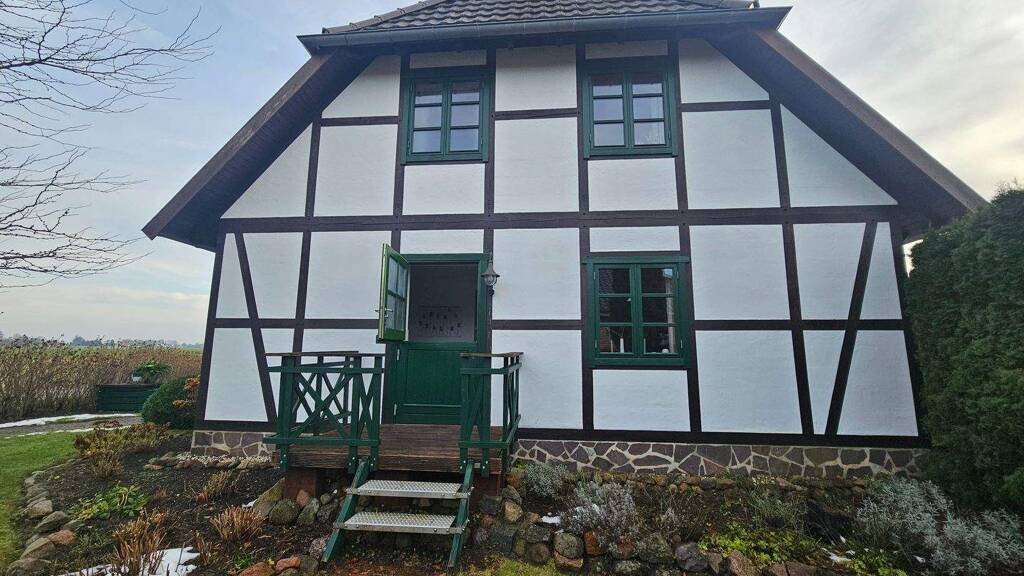 Einfamilienhaus zum Kauf 280.000 € 4 Zimmer 120 m² 1.001 m² Grundstück Elmenhorst 18510
