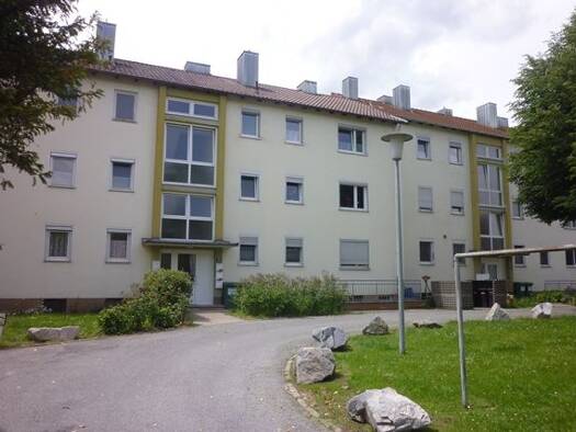 Wohnung zur Miete 580 € 3 Zimmer 70 m² 1. Geschoss frei ab sofort Neuendettelsau 91564