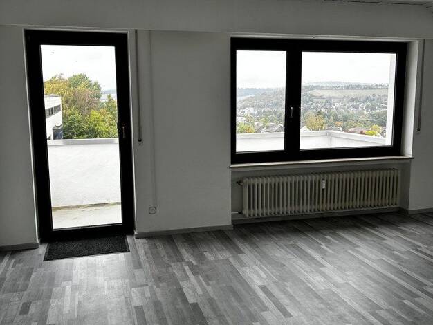 Wohnung zur Miete 725 € 3 Zimmer 89 m² 3. Geschoss Obere Waldstraße 22 Wehen Taunusstein 65232