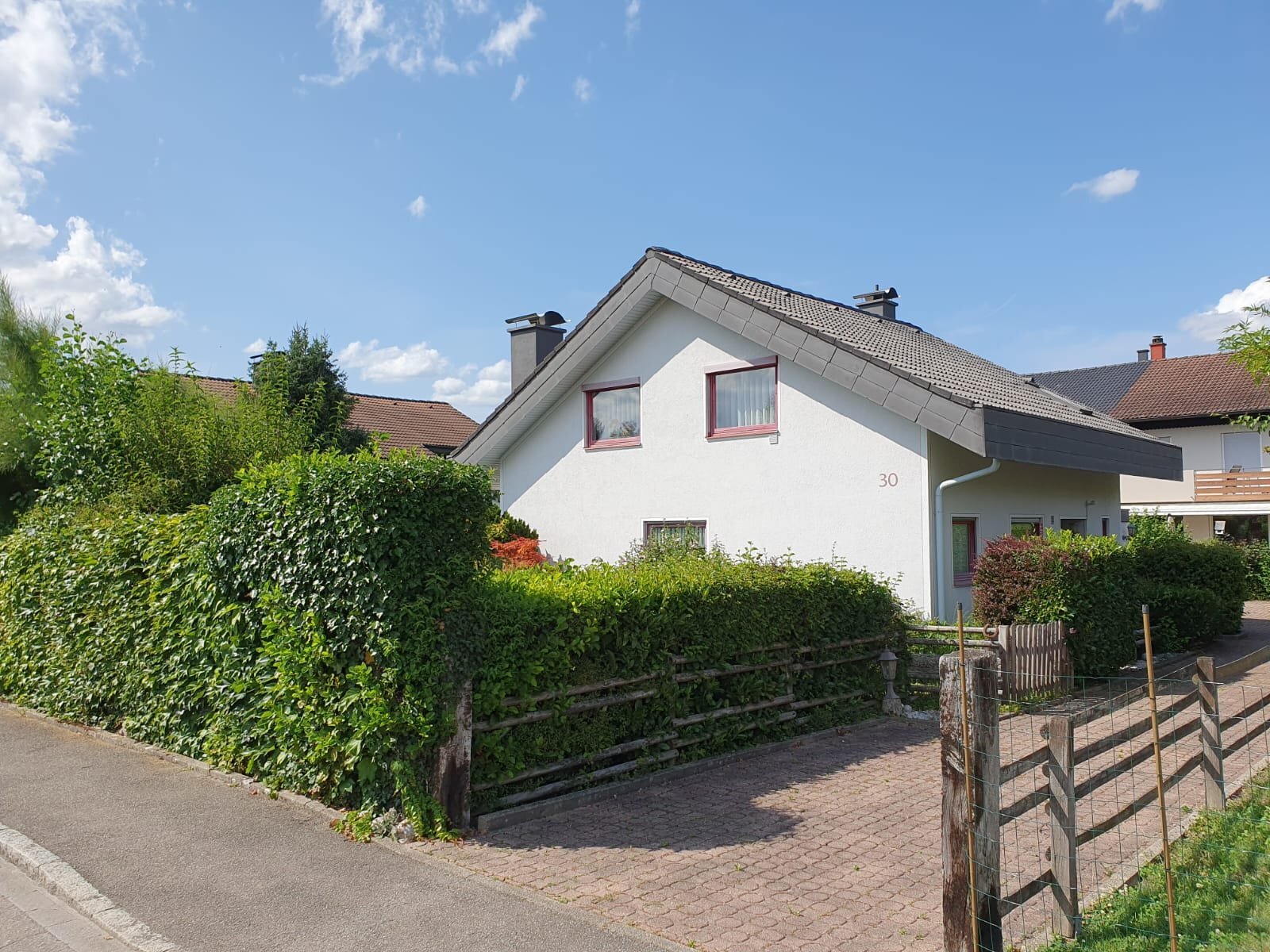 Einfamilienhaus zum Kauf 579.000 € 6 Zimmer 151 m²<br/>Wohnfläche 728 m²<br/>Grundstück ab sofort<br/>Verfügbarkeit Rheinvogtstrasse 30 Wallbach Bad Säckingen 79713