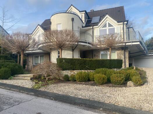 Einfamilienhaus zum Kauf 530.000 € 8 Zimmer 328,2 m² 805 m² Grundstück Neuenrade Neuenrade 58809
