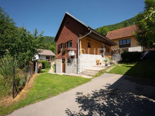 Haus zum Kauf 240.000 € 5 Zimmer 220 m² Delnice Delnice