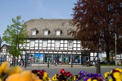 Wohnung zur Miete 300 € 1 Zimmer 26 m² Dachgeschoss frei ab sofort Schmallenberg Schmallenberg 57392