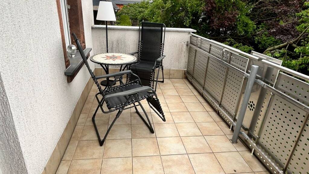 Wohnung zur Miete 450 € 2 Zimmer 65 m² 1. Geschoss frei ab sofort Zur Kaufhalle 5 Wiederau Königshain-Wiederau 09306