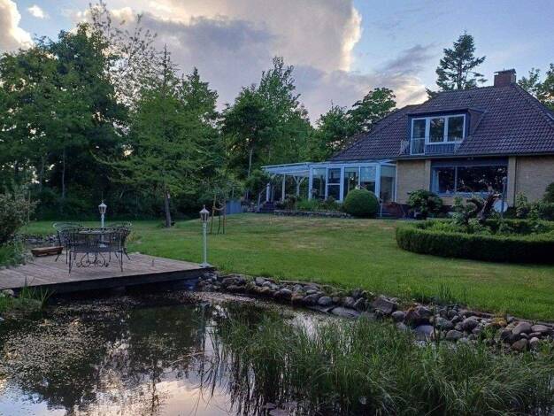 Einfamilienhaus zur Miete 1.800 € 5 Zimmer 160 m² 2.300 m² Grundstück Großenwiehe 24969