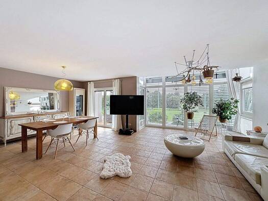 Laden zum Kauf provisionsfrei 1.249.000 € Biwer 6833