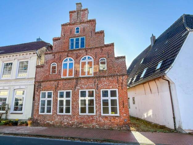 Einfamilienhaus zum Kauf 165.000 € 123 m² 640 m² Grundstück Tönning 25832