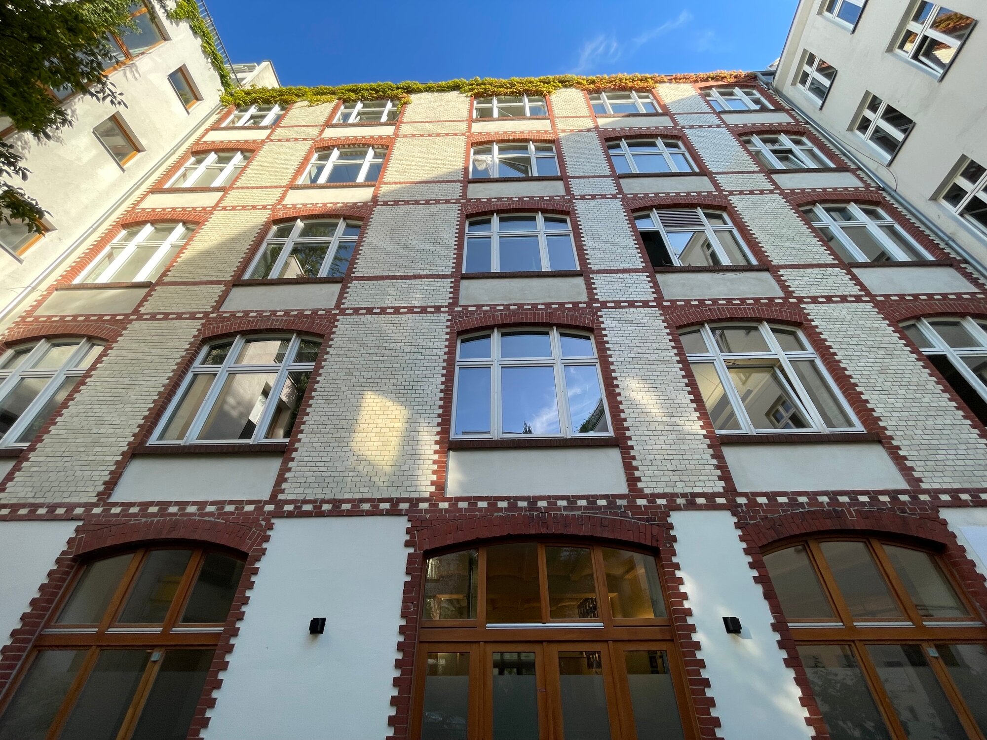 Büro-/Praxisfläche zur Miete 14,50 € 351,5 m²<br/>Bürofläche Mitte Berlin, Mitte (Mitte) 10119