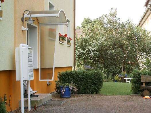 Mehrfamilienhaus zum Kauf als Kapitalanlage geeignet 325.000 € 16 Zimmer 376 m² 1.502 m² Grundstück Tiefenort Tiefenort 36469