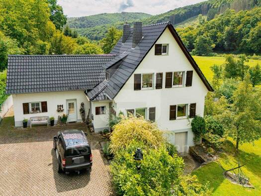 Einfamilienhaus zum Kauf 330.000 € 5 Zimmer 71,3 m² 3.814 m² Grundstück Burgsahr Kirchsahr 53505