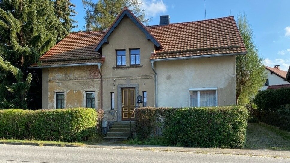 Einfamilienhaus zum Kauf provisionsfrei 99.000 € 6 Zimmer 130 m²<br/>Wohnfläche 570 m²<br/>Grundstück Neugersdorf Ebersbach-Neugersdorf 02727