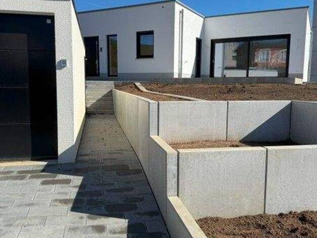 Haus zur Miete - Erstbezug 2.300 € 210 m² 623 m² Grundstück frei ab sofort Matthias-Grünewald-Ring 4 Haardt Schweinfurt 97422