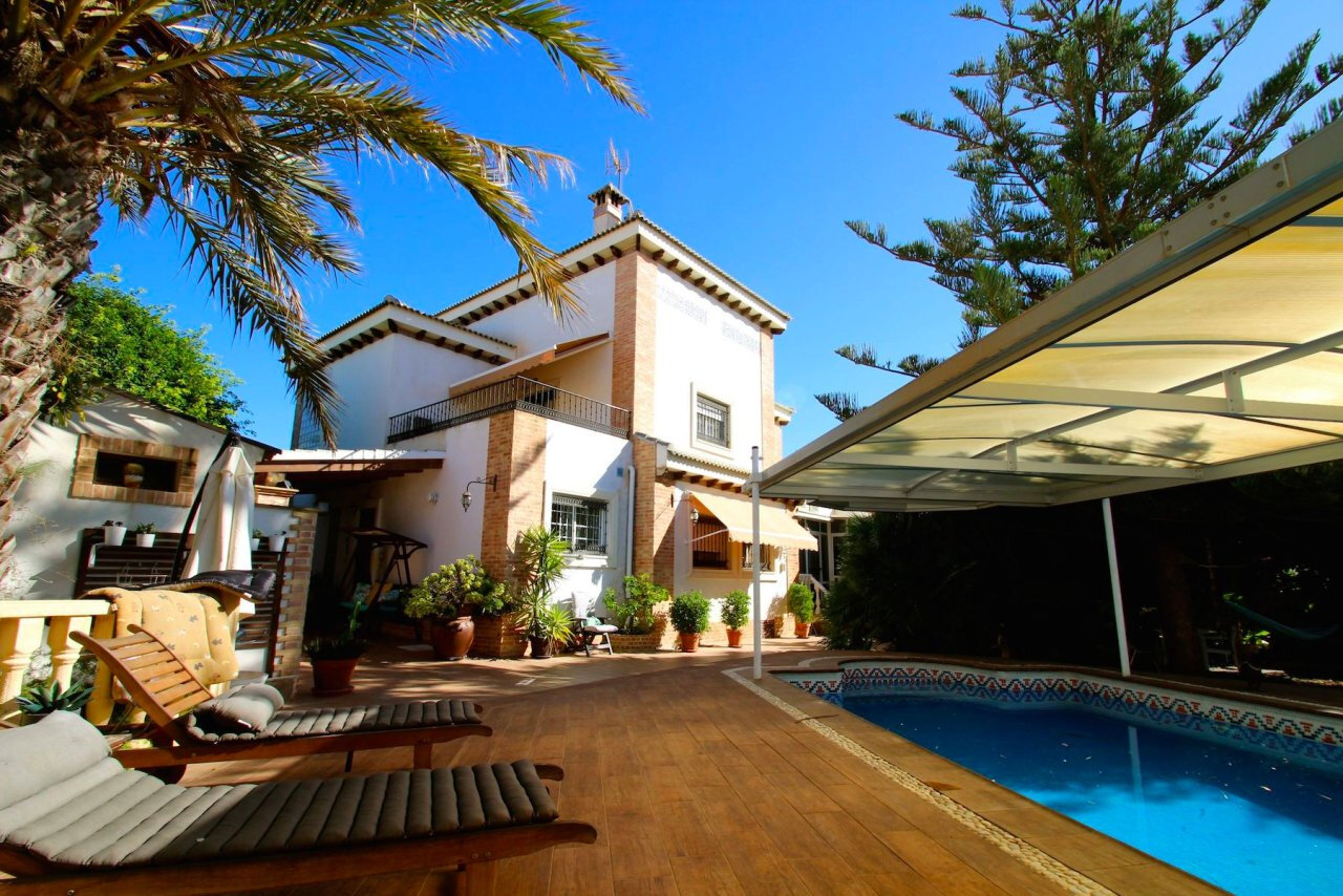 Villa zum Kauf provisionsfrei 900.000 € 7 Zimmer 250 m²<br/>Wohnfläche 852 m²<br/>Grundstück Torrevieja 03180