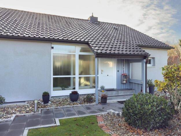 Einfamilienhaus zum Kauf 359.000 € 4 Zimmer 93 m² 1.386 m² Grundstück Schwissel 23795