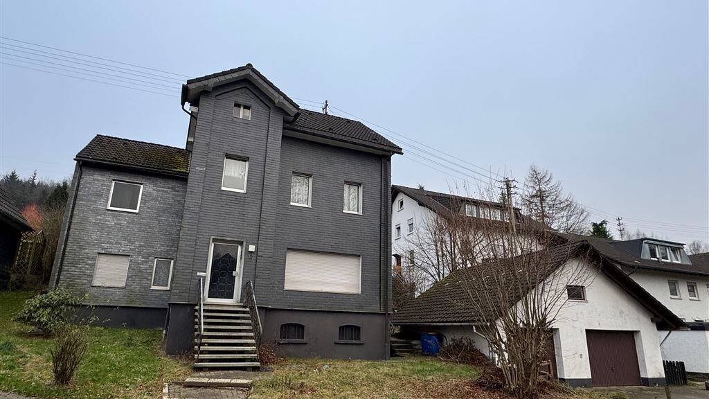 Mehrfamilienhaus zum Kauf 159.000 € 5 Zimmer 172 m² 1.039 m² Grundstück Welschen Ennest Kirchhundem 57399