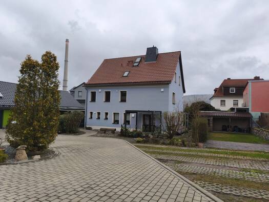 Wohnung zur Miete 766 € 2 Zimmer 76,6 m² Geschoss 1/3 frei ab sofort Winzerla Jena 07745