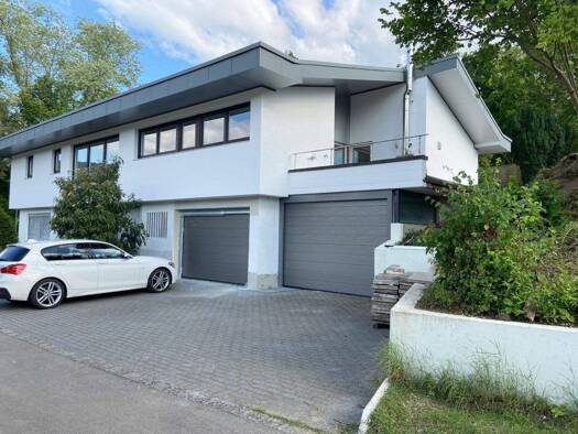 Einfamilienhaus zur Miete 1.890 € 4,5 Zimmer 240 m² 1.090 m² Grundstück Neulandstraße 3 Blaubeuren 89143