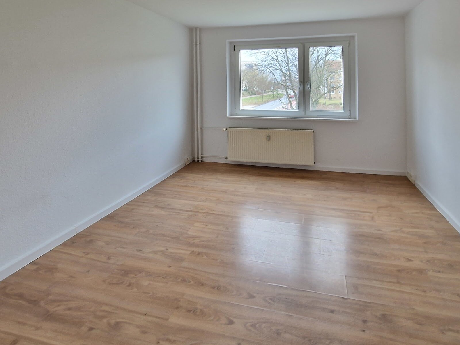 Wohnung zur Miete 271 € 1 Zimmer 23,6 m²<br/>Wohnfläche 7.<br/>Geschoss 15.10.2024<br/>Verfügbarkeit Pater-Grimm-Straße 1 Nord Brandenburg an der Havel 14770