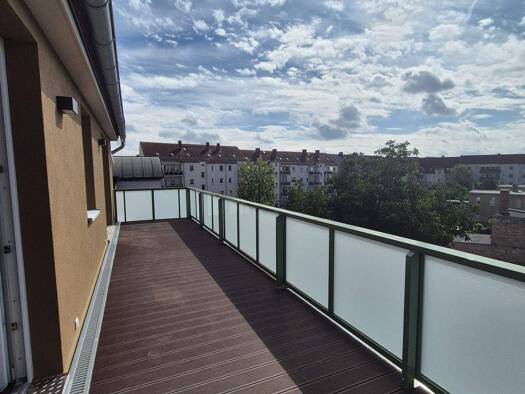 Wohnung zur Miete 1.286 € 3 Zimmer 107,2 m² 4. Geschoss Feldstraße 6 Delitzsch 04509