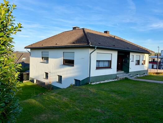 Einfamilienhaus zum Kauf 320.000 € 5 Zimmer 156 m² 911 m² Grundstück frei ab sofort Hauptstraße Winterspelt Winterspelt 54616