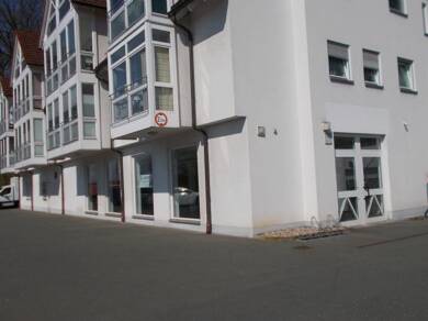 Laden zum Kauf 450.000 € 213 m² Verkaufsfläche Hauptstraße 1 Rückersdorf Rückersdorf 90607