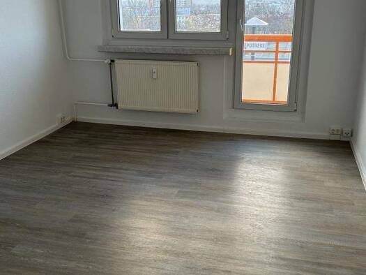 Wohnung zur Miete 343 € 3 Zimmer 60,9 m² 4. Geschoss Theodor-Weber-Straße 7 Silberhöhe Halle (Saale) 06132