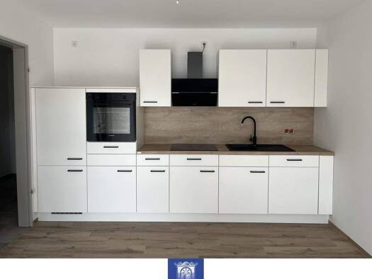 Wohnung zur Miete 695 € 2 Zimmer 65,3 m² Arnsdorf 01477