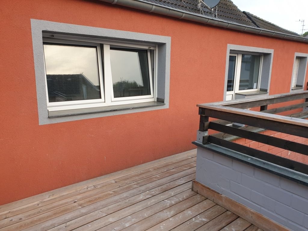 Wohnung zur Miete 750 € 5 Zimmer 110 m²<br/>Wohnfläche 1.<br/>Geschoss 01.01.2025<br/>Verfügbarkeit Baal Hückelhoven 41836