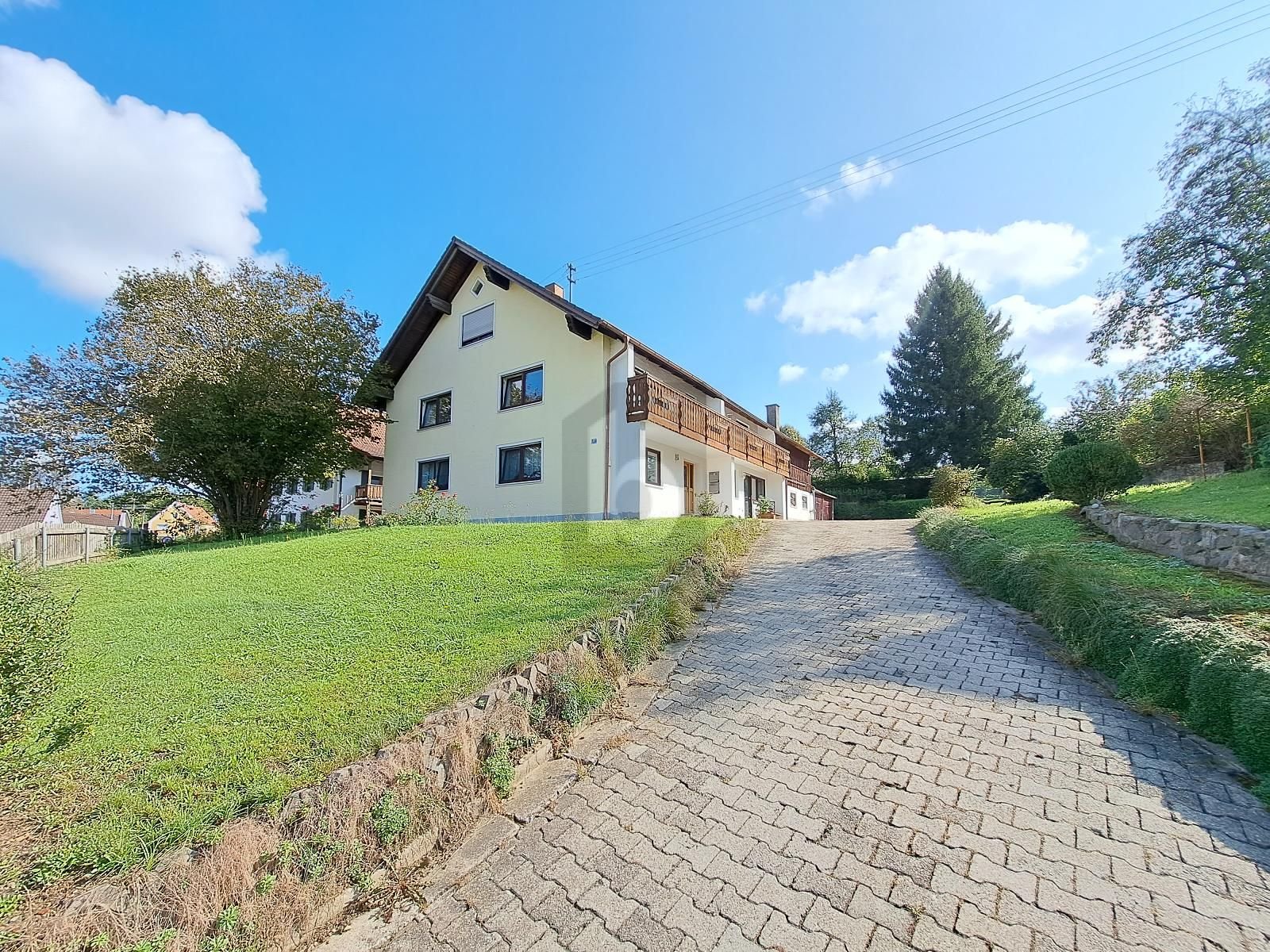 Mehrfamilienhaus zum Kauf 6 Zimmer 230 m²<br/>Wohnfläche 640 m²<br/>Grundstück Langenneufnach Langenneufnach 86863