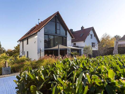 Einfamilienhaus zum Kauf provisionsfrei 1.300.000 € 4 Zimmer 157 m² 528 m² Grundstück Hochheim Erfurt 99094