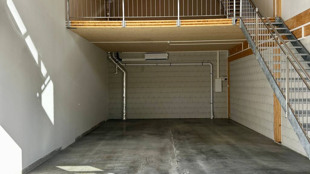 Lagerhalle zur Miete - Erstbezug provisionsfrei 1.490 € 171 m² Lagerfläche Bietingen Gottmadingen 78244